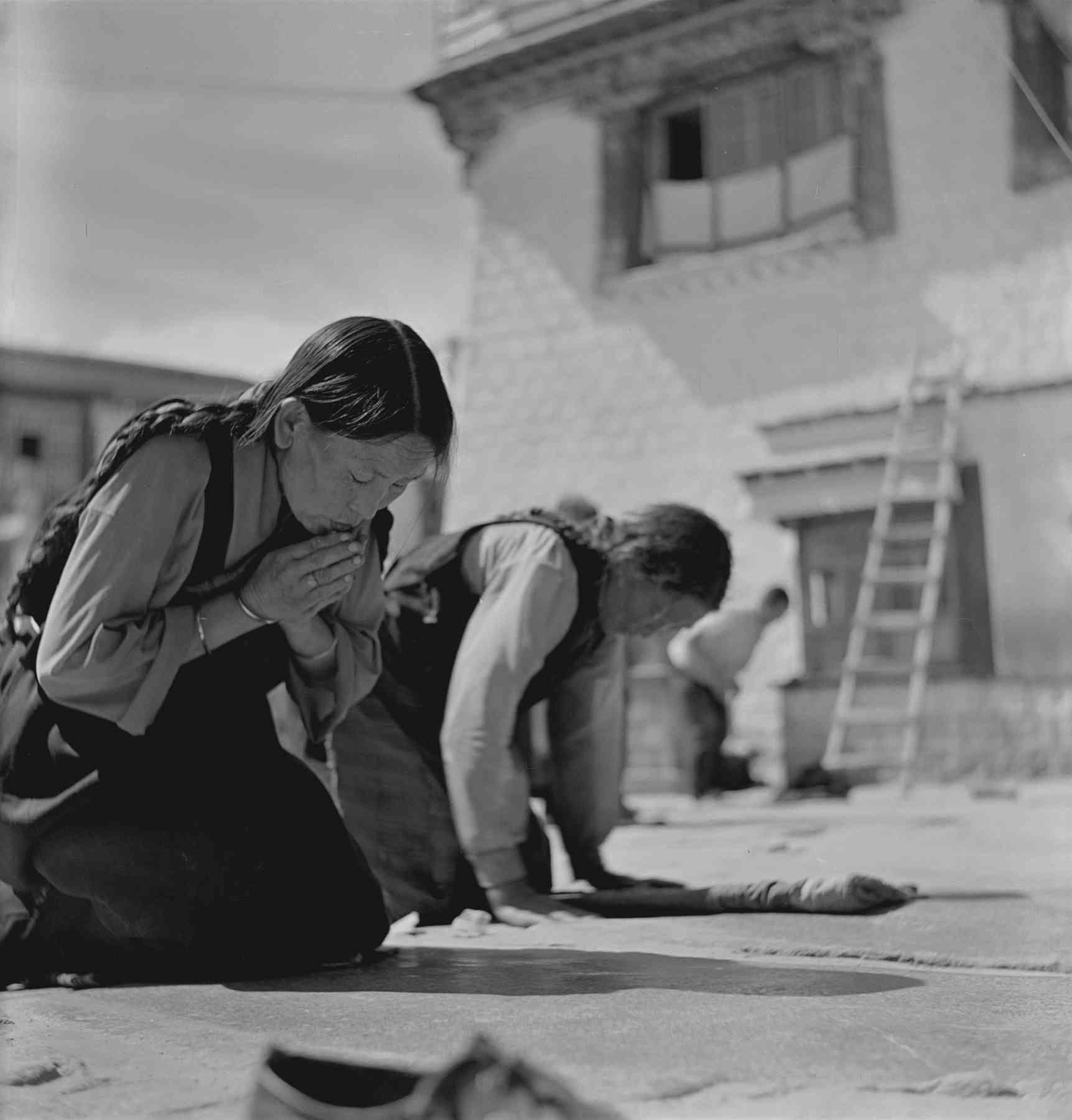 Tibet, 1982 © Mo Yi