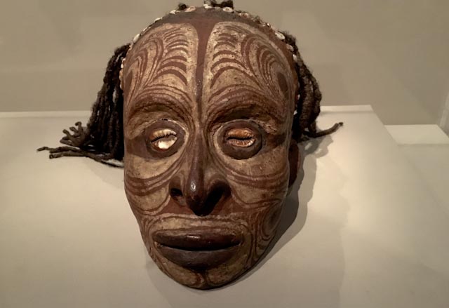 Sepik, crâne surmodelé, Quai Branly © www.philippepataudcélérier.com