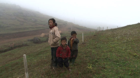 Three sisters © Wang Bing